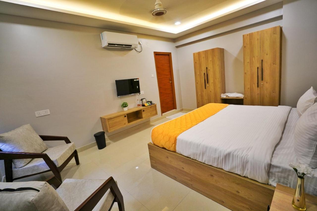 Hotel Ceasta, Beside Us Consulate Hyderabad, Gachibowli Gundipet Luaran gambar