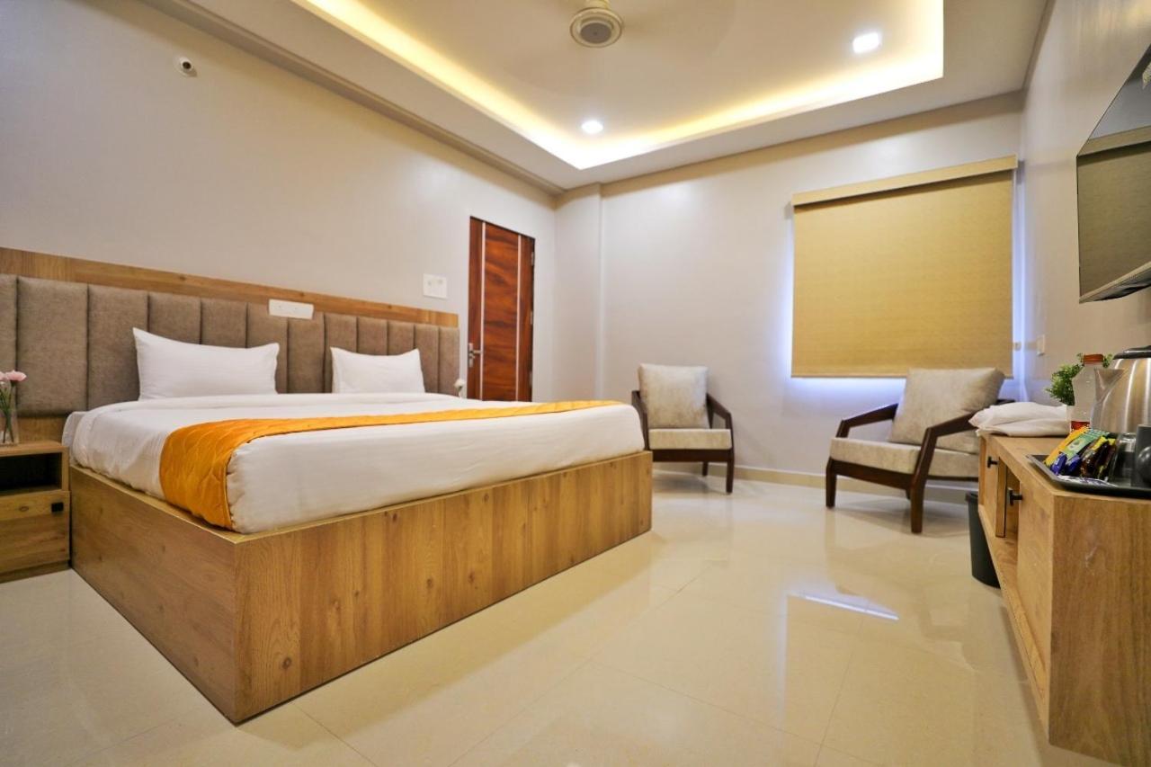 Hotel Ceasta, Beside Us Consulate Hyderabad, Gachibowli Gundipet Luaran gambar