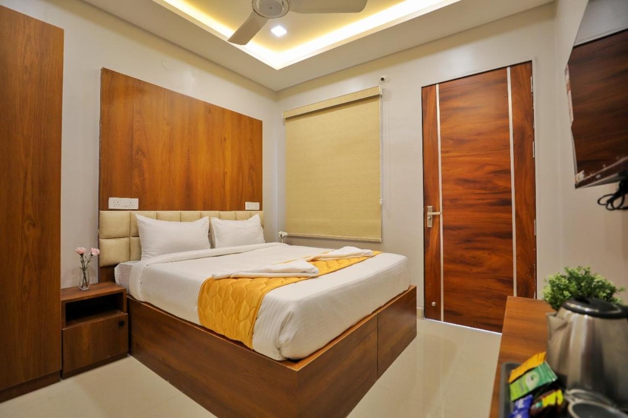 Hotel Ceasta, Beside Us Consulate Hyderabad, Gachibowli Gundipet Luaran gambar