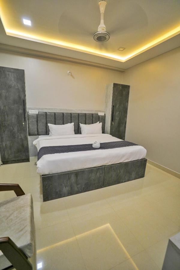 Hotel Ceasta, Beside Us Consulate Hyderabad, Gachibowli Gundipet Luaran gambar