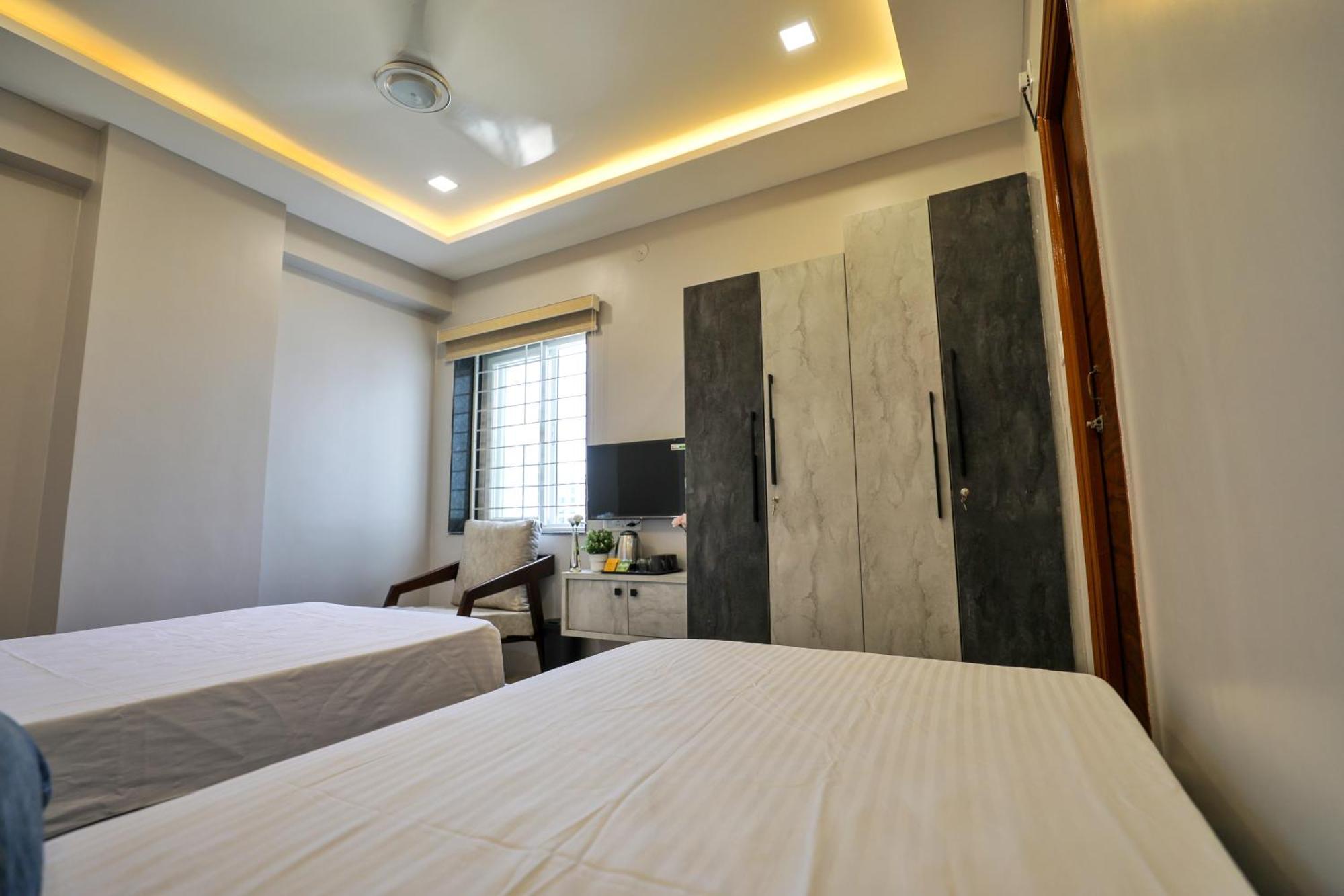 Hotel Ceasta, Beside Us Consulate Hyderabad, Gachibowli Gundipet Luaran gambar